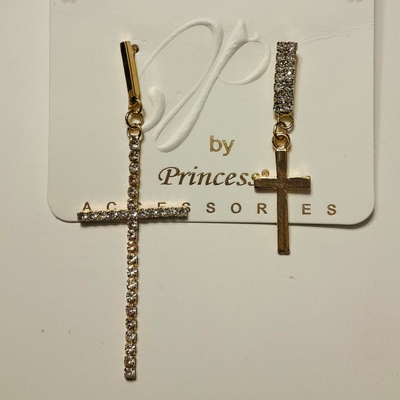 Delicate Divinity Asymmetric Rhinestones crystal Gold Cross Dangling Earrings - Picture 3 of 9